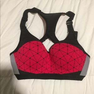 Victoria’s Secret Sports bra 34C
